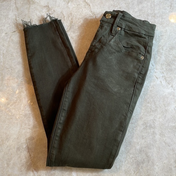 Good American Good Legs Jeans size 26 - Picture 13 of 14